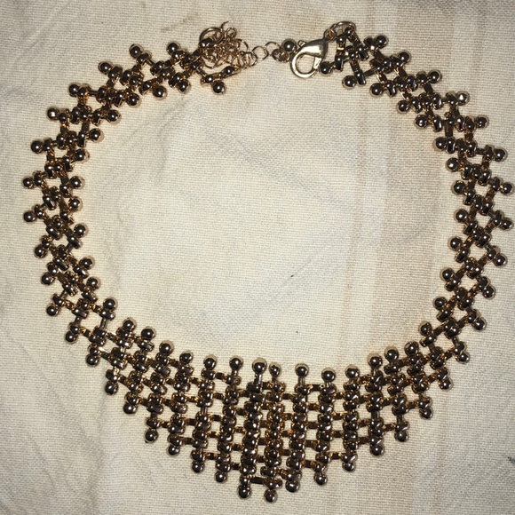 *NWOT* Gold necklace - Picture 3 of 4